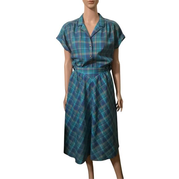 Vintage Plaid Skirt Set - Picture 2 of 14